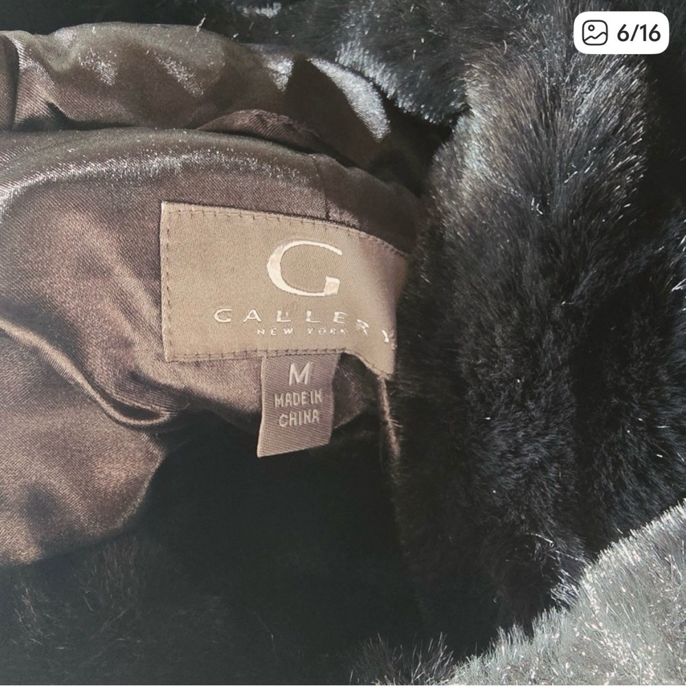 Gallery New York NWT Black Faux Fur Hooded Coat Style GF21361M
Women's Medium - Picture 6 of 16